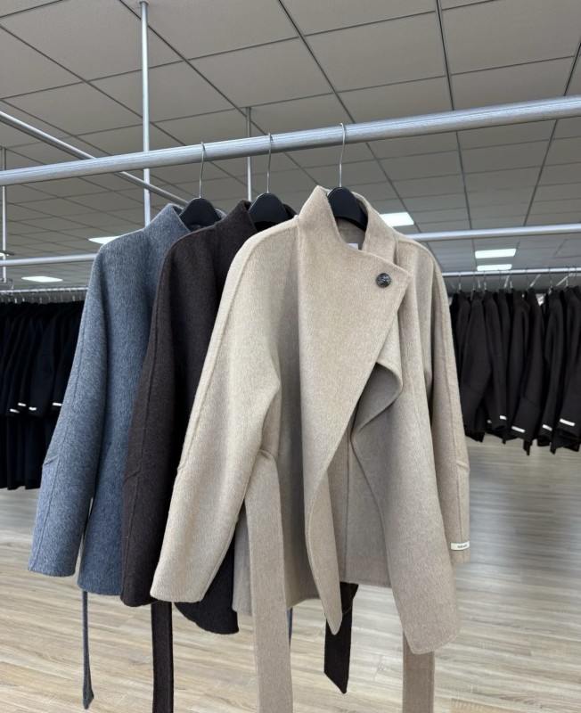 New Winter 2026 Spring Fashion Women's Wool Trench Coat Elegant Cashmere Coat Luxurious Women's Trench Coat