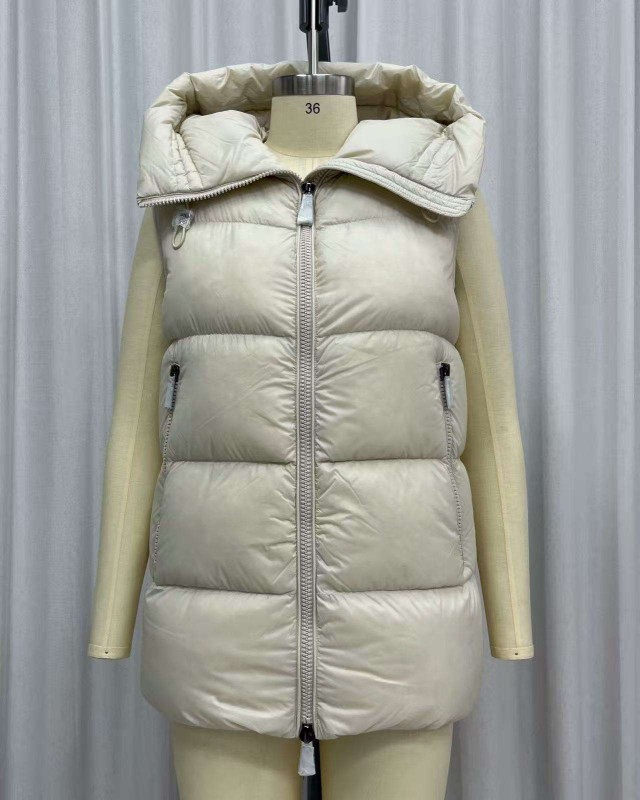 Pursky Women's Warm Winter Thicken Coat Waterproof Cropped Jackets Parka With Removable Hood